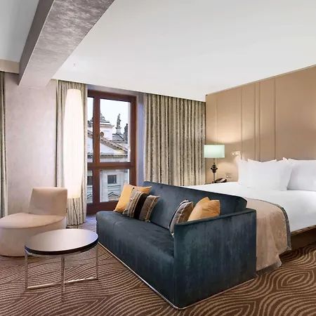 Hilton Hotel 5*