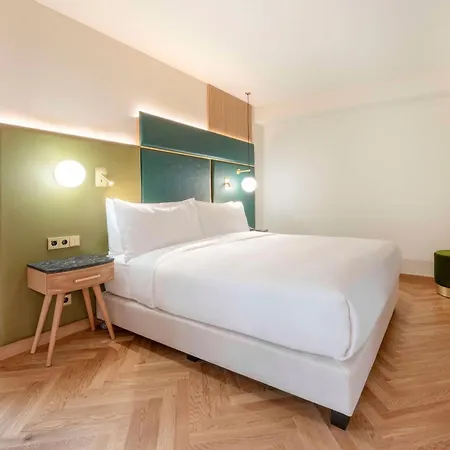 מלון Hilton 5*