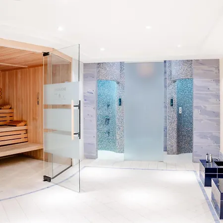 Hilton Hotel 5*