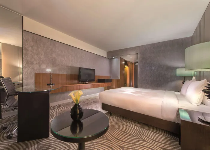 Hilton Ξενοδοχείο 5*